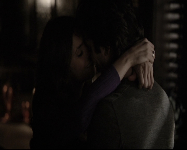 VampireDiariesWorld-dot-nl_6x17ABirdInAGildedCage2082.jpg