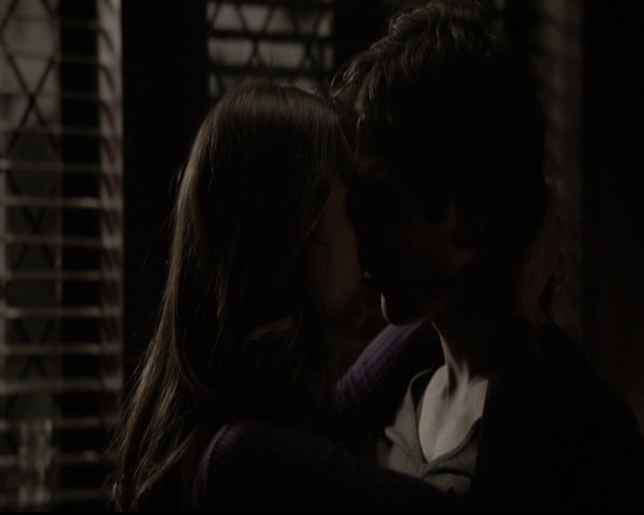 VampireDiariesWorld-dot-nl_6x17ABirdInAGildedCage2086.jpg