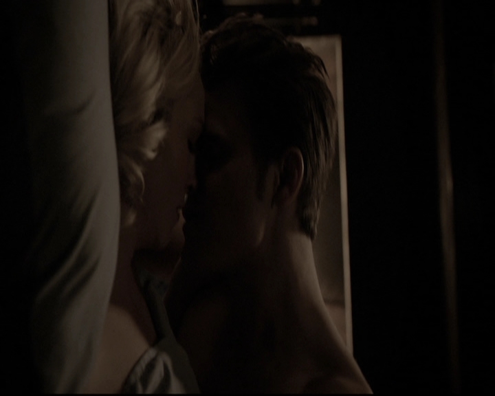 VampireDiariesWorld-dot-nl_6x17ABirdInAGildedCage2098.jpg