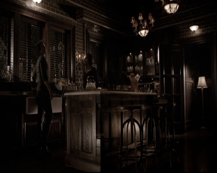 VampireDiariesWorld-dot-nl_6x17ABirdInAGildedCage2177.jpg