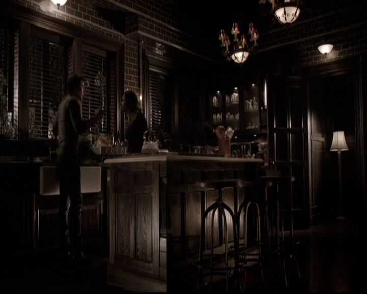 VampireDiariesWorld-dot-nl_6x17ABirdInAGildedCage2178.jpg