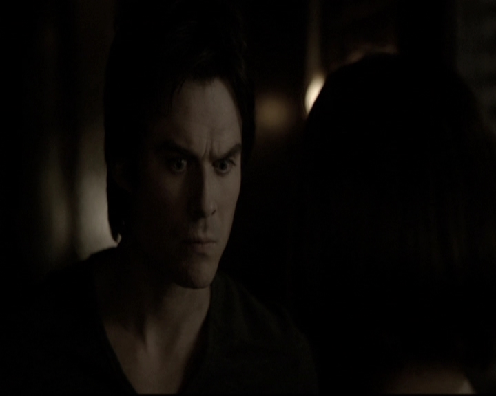 VampireDiariesWorld-dot-nl_6x17ABirdInAGildedCage2185.jpg