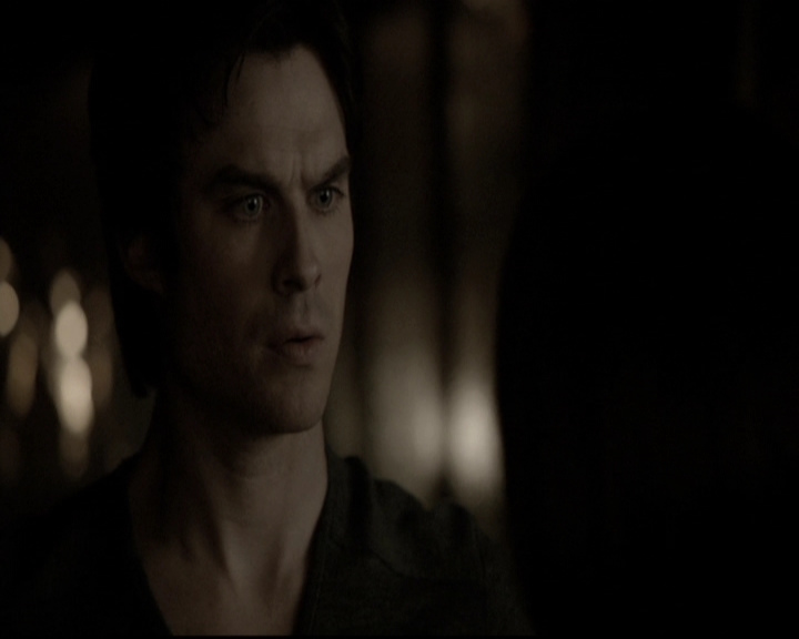 VampireDiariesWorld-dot-nl_6x17ABirdInAGildedCage2208.jpg