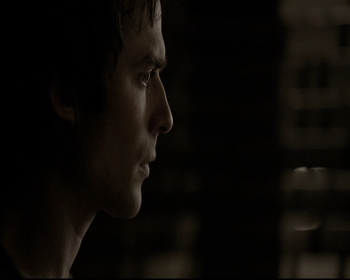 VampireDiariesWorld-dot-nl_6x17ABirdInAGildedCage2212.jpg