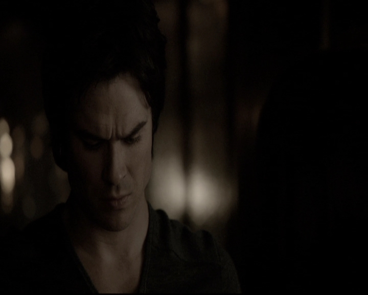 VampireDiariesWorld-dot-nl_6x17ABirdInAGildedCage2219.jpg