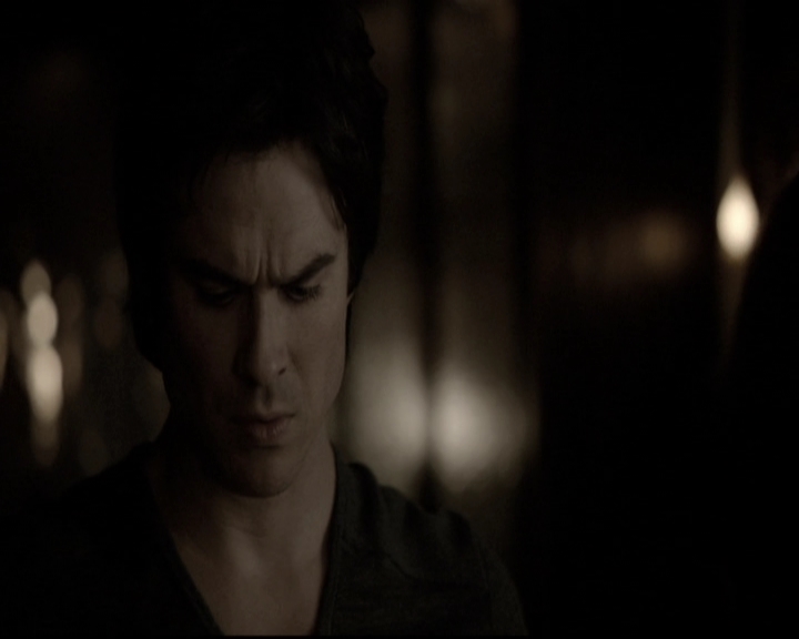 VampireDiariesWorld-dot-nl_6x17ABirdInAGildedCage2220.jpg