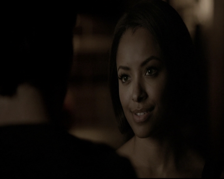 VampireDiariesWorld-dot-nl_6x17ABirdInAGildedCage2230.jpg