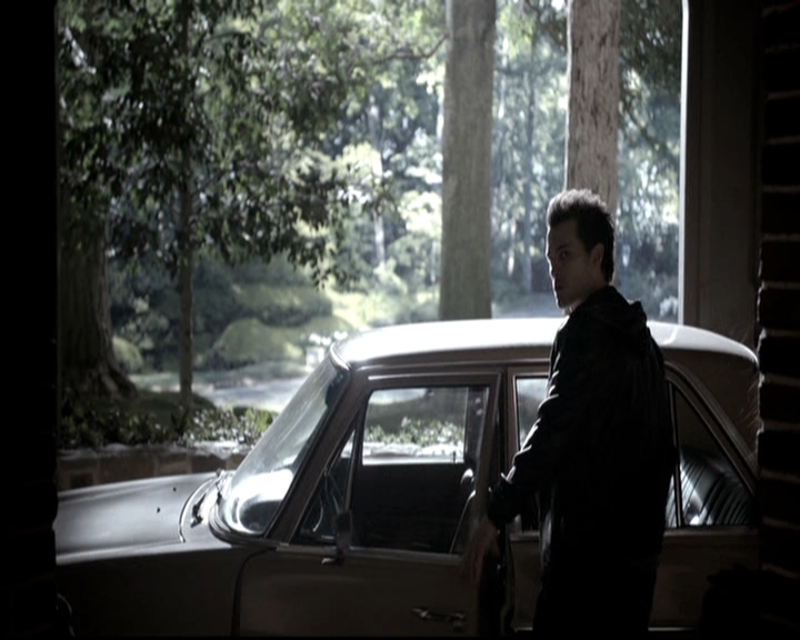 VampireDiariesWorld-dot-nl_6x18INeverCouldLoveLikeThat0199.jpg