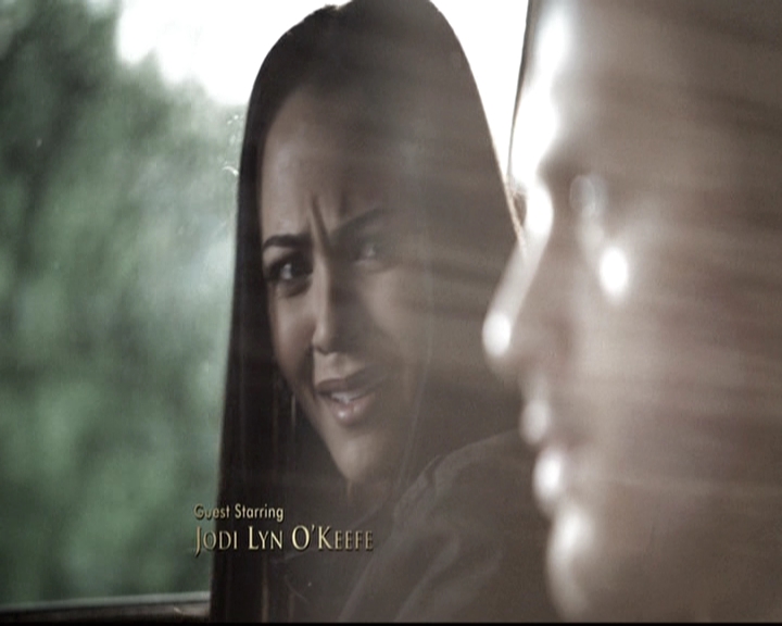 VampireDiariesWorld-dot-nl_6x18INeverCouldLoveLikeThat0208.jpg