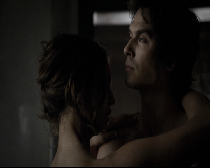 VampireDiariesWorld-dot-nl_6x18INeverCouldLoveLikeThat0215.jpg