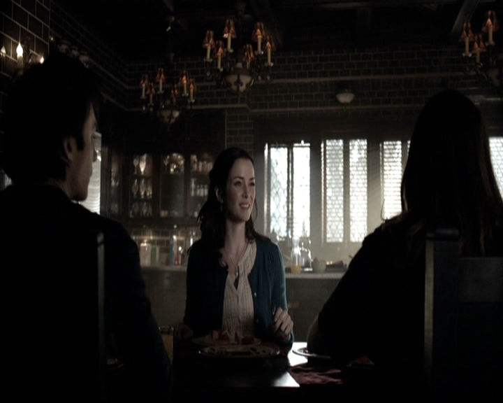 VampireDiariesWorld-dot-nl_6x18INeverCouldLoveLikeThat0300.jpg