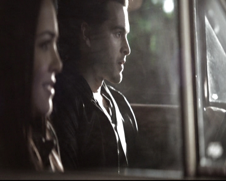 VampireDiariesWorld-dot-nl_6x18INeverCouldLoveLikeThat0368.jpg