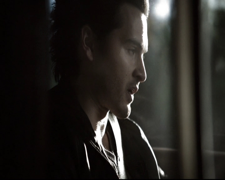 VampireDiariesWorld-dot-nl_6x18INeverCouldLoveLikeThat0381.jpg