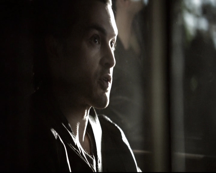 VampireDiariesWorld-dot-nl_6x18INeverCouldLoveLikeThat0382.jpg