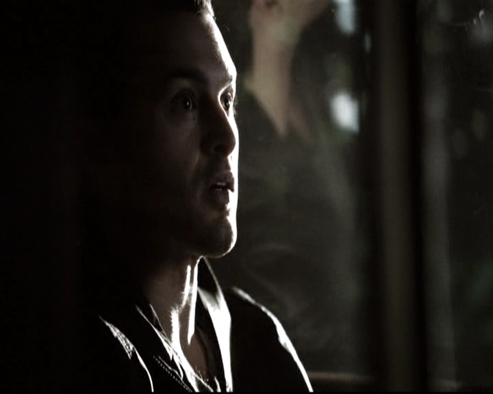 VampireDiariesWorld-dot-nl_6x18INeverCouldLoveLikeThat0383.jpg