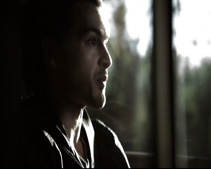 VampireDiariesWorld-dot-nl_6x18INeverCouldLoveLikeThat0384.jpg