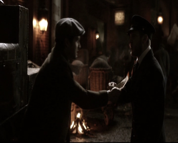 VampireDiariesWorld-dot-nl_6x18INeverCouldLoveLikeThat0408.jpg