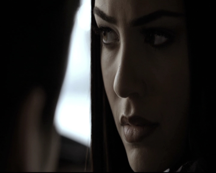 VampireDiariesWorld-dot-nl_6x18INeverCouldLoveLikeThat0473.jpg