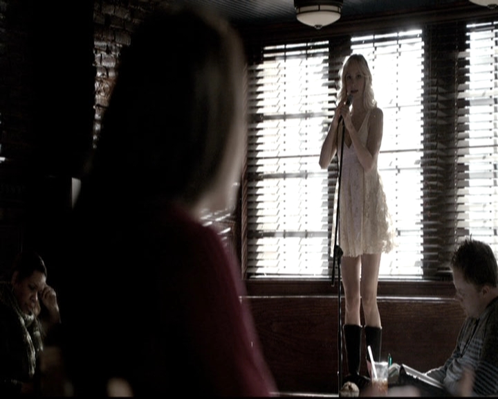 VampireDiariesWorld-dot-nl_6x18INeverCouldLoveLikeThat0518.jpg