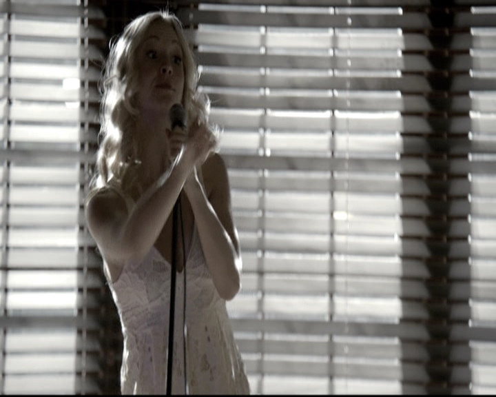 VampireDiariesWorld-dot-nl_6x18INeverCouldLoveLikeThat0519.jpg