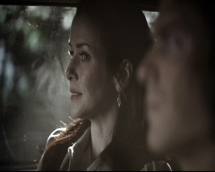 VampireDiariesWorld-dot-nl_6x18INeverCouldLoveLikeThat0643.jpg