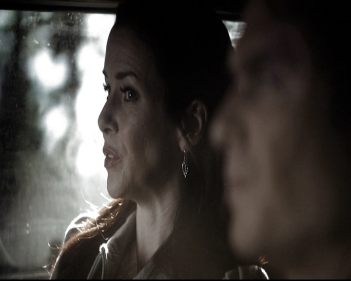 VampireDiariesWorld-dot-nl_6x18INeverCouldLoveLikeThat0644.jpg