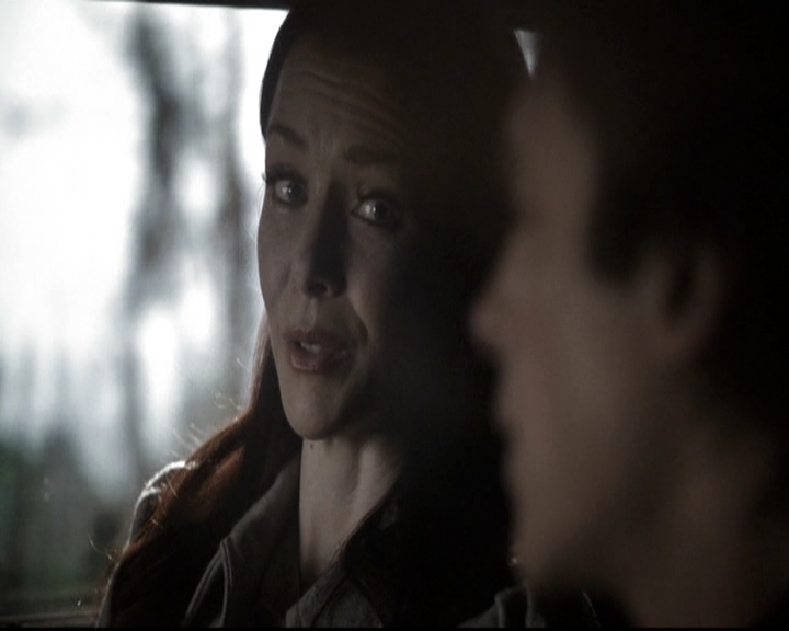 VampireDiariesWorld-dot-nl_6x18INeverCouldLoveLikeThat0649.jpg