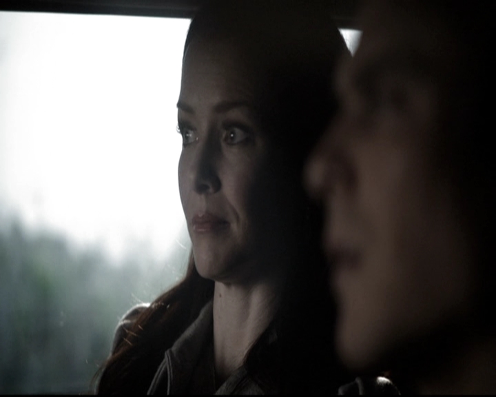 VampireDiariesWorld-dot-nl_6x18INeverCouldLoveLikeThat0654.jpg