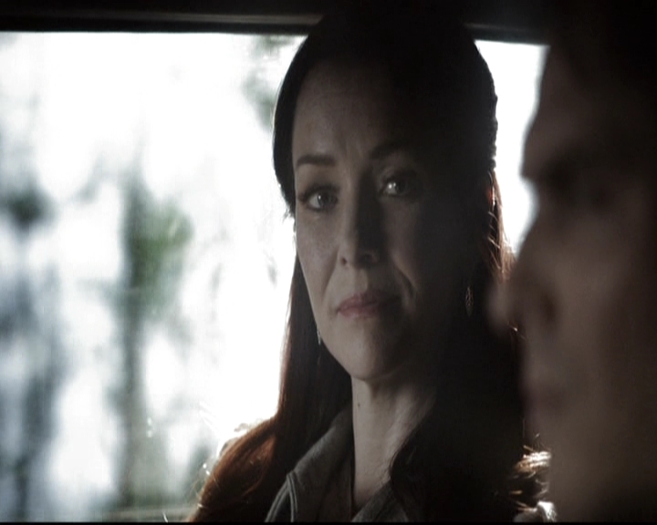 VampireDiariesWorld-dot-nl_6x18INeverCouldLoveLikeThat0682.jpg