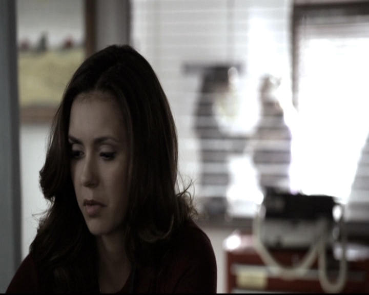 VampireDiariesWorld-dot-nl_6x18INeverCouldLoveLikeThat0701.jpg