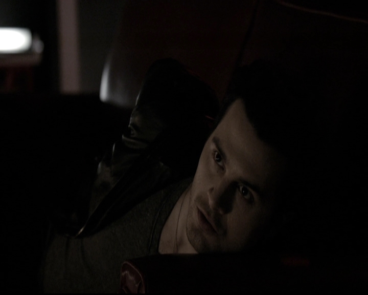 VampireDiariesWorld-dot-nl_6x18INeverCouldLoveLikeThat0773.jpg