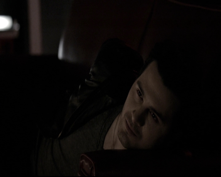 VampireDiariesWorld-dot-nl_6x18INeverCouldLoveLikeThat0778.jpg