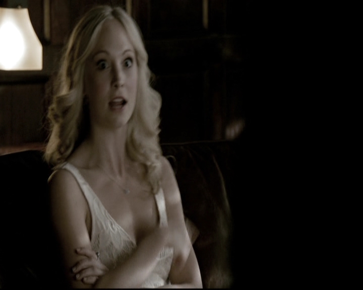 VampireDiariesWorld-dot-nl_6x18INeverCouldLoveLikeThat0904.jpg