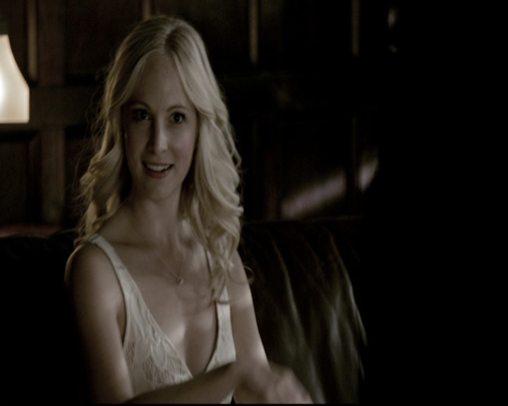 VampireDiariesWorld-dot-nl_6x18INeverCouldLoveLikeThat0908.jpg