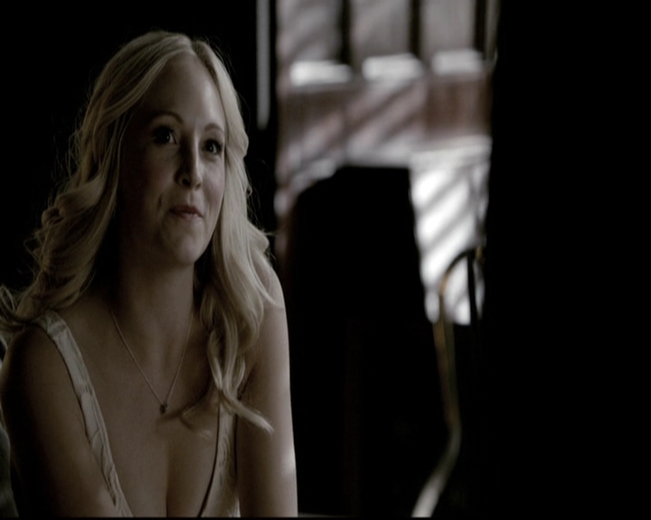 VampireDiariesWorld-dot-nl_6x18INeverCouldLoveLikeThat0922.jpg