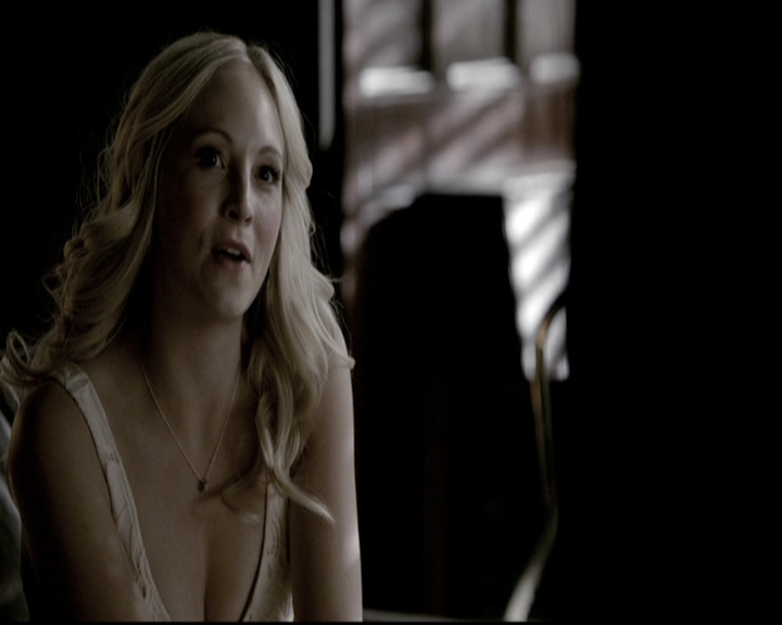 VampireDiariesWorld-dot-nl_6x18INeverCouldLoveLikeThat0923.jpg