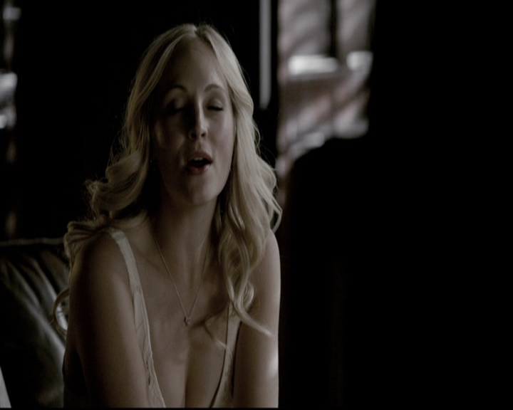 VampireDiariesWorld-dot-nl_6x18INeverCouldLoveLikeThat0928.jpg