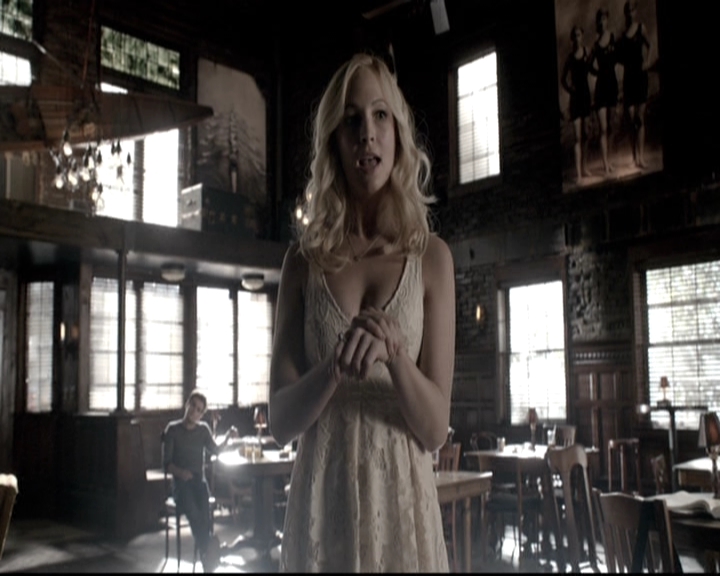 VampireDiariesWorld-dot-nl_6x18INeverCouldLoveLikeThat1357.jpg