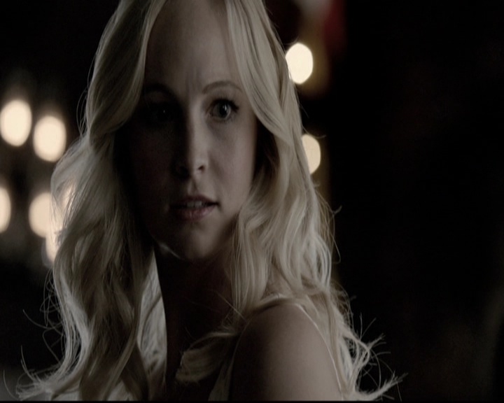 VampireDiariesWorld-dot-nl_6x18INeverCouldLoveLikeThat1373.jpg