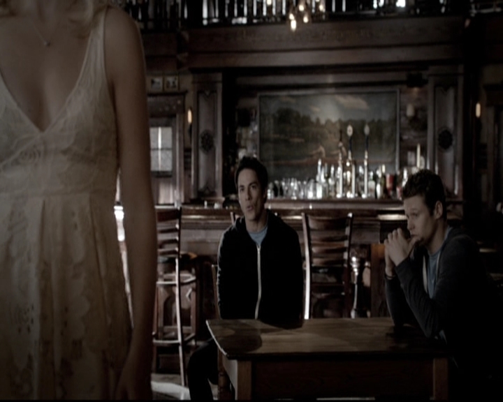 VampireDiariesWorld-dot-nl_6x18INeverCouldLoveLikeThat1377.jpg