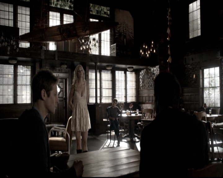 VampireDiariesWorld-dot-nl_6x18INeverCouldLoveLikeThat1379.jpg