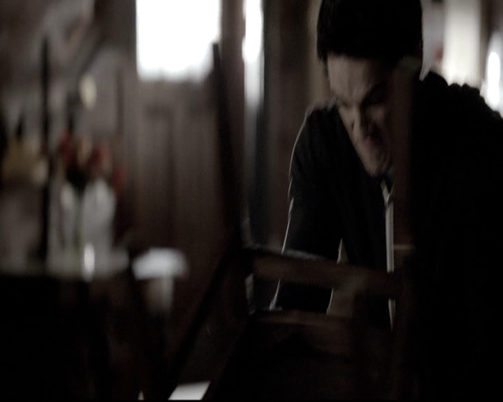 VampireDiariesWorld-dot-nl_6x18INeverCouldLoveLikeThat1384.jpg