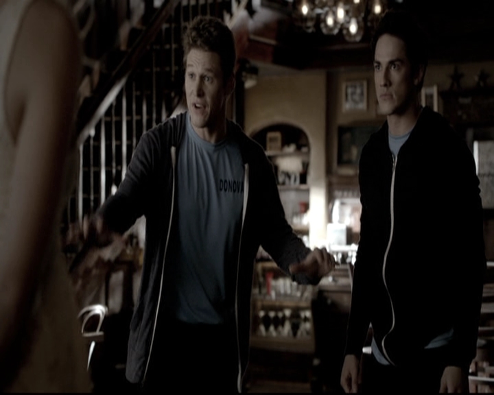 VampireDiariesWorld-dot-nl_6x18INeverCouldLoveLikeThat1396.jpg