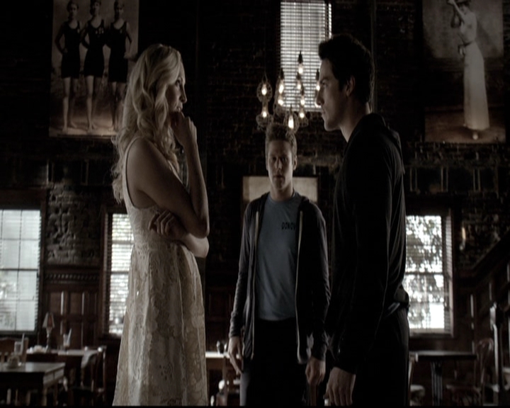 VampireDiariesWorld-dot-nl_6x18INeverCouldLoveLikeThat1402.jpg