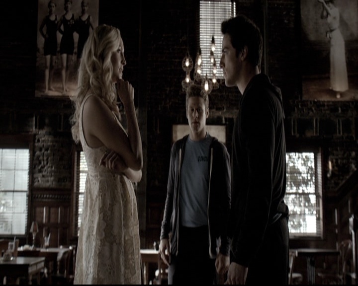 VampireDiariesWorld-dot-nl_6x18INeverCouldLoveLikeThat1403.jpg