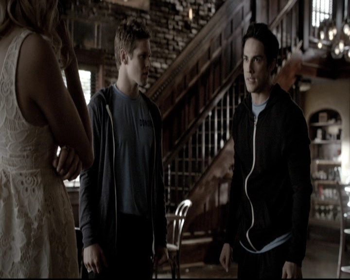 VampireDiariesWorld-dot-nl_6x18INeverCouldLoveLikeThat1409.jpg