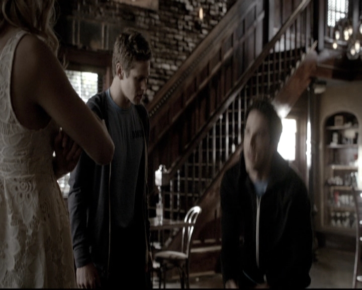 VampireDiariesWorld-dot-nl_6x18INeverCouldLoveLikeThat1410.jpg