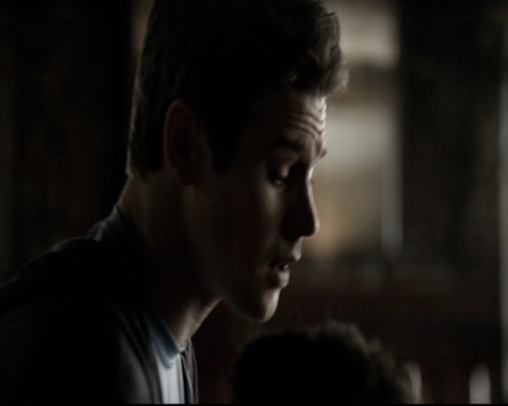 VampireDiariesWorld-dot-nl_6x18INeverCouldLoveLikeThat1432.jpg