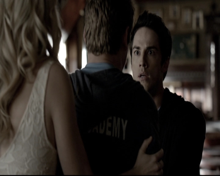 VampireDiariesWorld-dot-nl_6x18INeverCouldLoveLikeThat1435.jpg