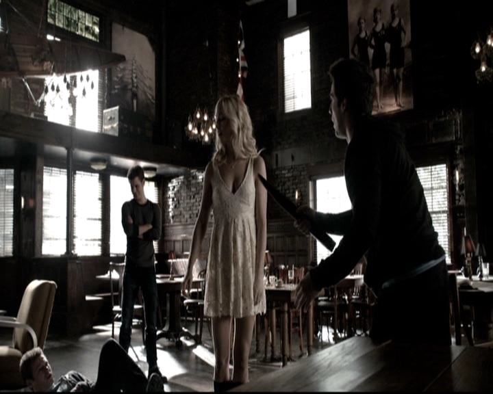 VampireDiariesWorld-dot-nl_6x18INeverCouldLoveLikeThat1438.jpg